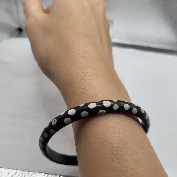 Vintage Polka Dot Bangle Bracelet - Picture 1 of 6